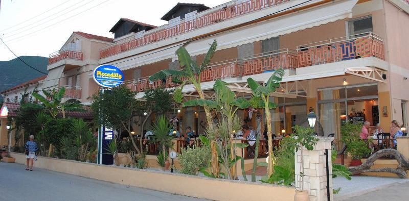 Piccadilly Aparthotel Alykes  Ngoại thất bức ảnh